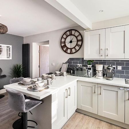 Luxury House 4 Ensuite Bedrooms, Free Parking ,Wifi Oxford Exterior photo