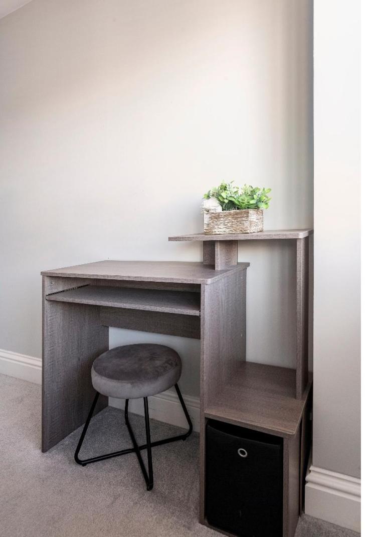 Luxury House 4 Ensuite Bedrooms, Free Parking ,Wifi Oxford Exterior photo